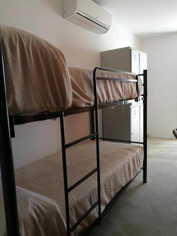 Hostel Divino Morales Arroyo de la Luz ภายนอก รูปภาพ