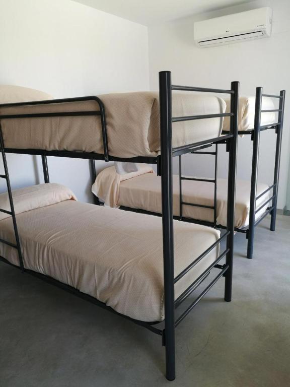 Hostel Divino Morales Arroyo de la Luz ภายนอก รูปภาพ