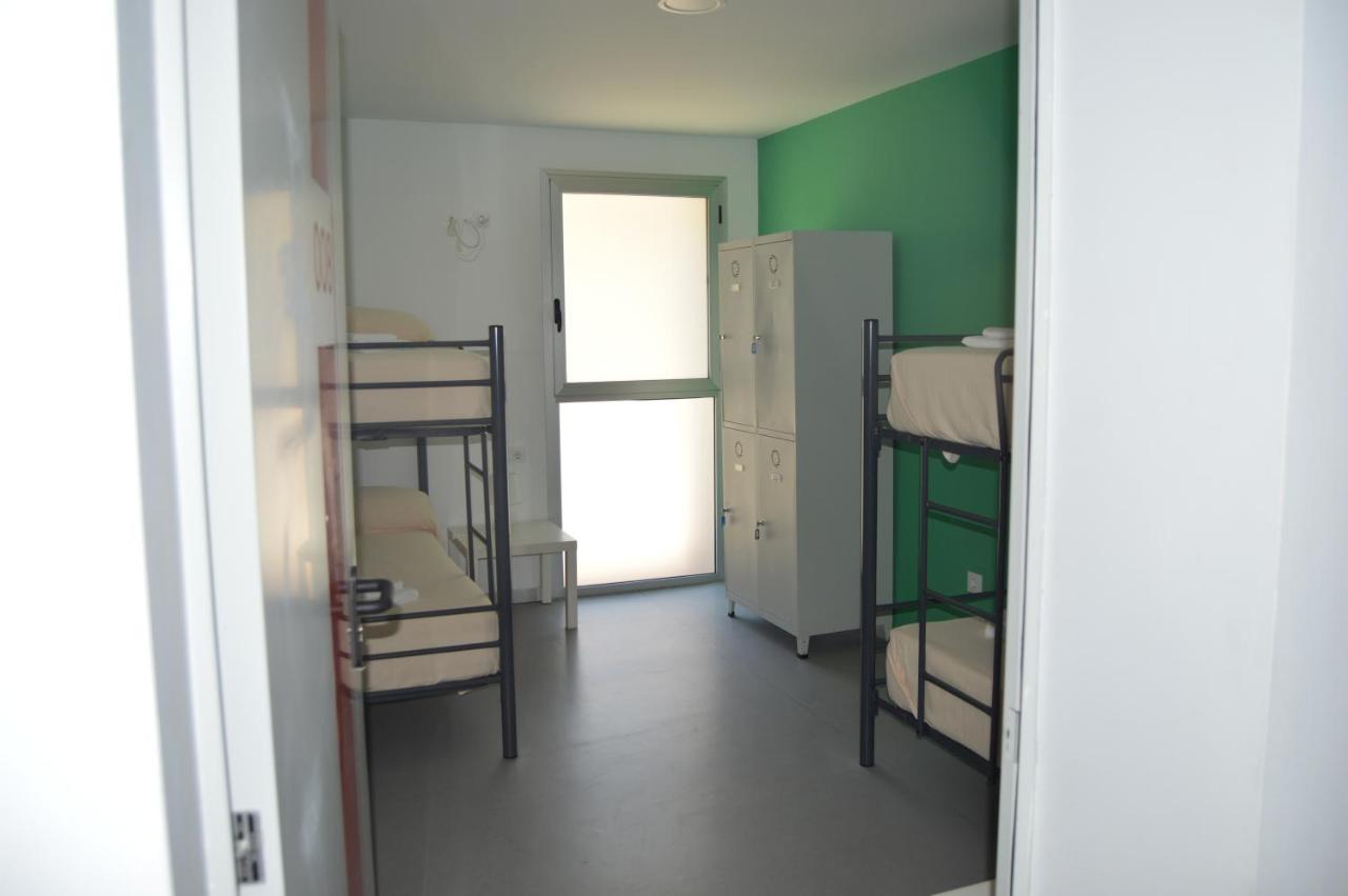 Hostel Divino Morales Arroyo de la Luz ภายนอก รูปภาพ
